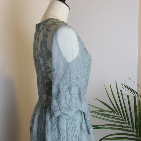 Sale! Lace Mini Romper - Picture 5 of 7